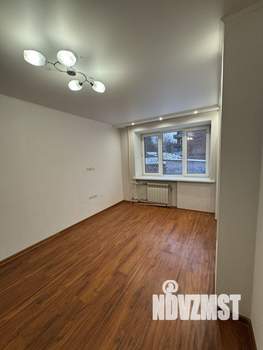 2-к квартира, вторичка, 39м2, 1/5 этаж